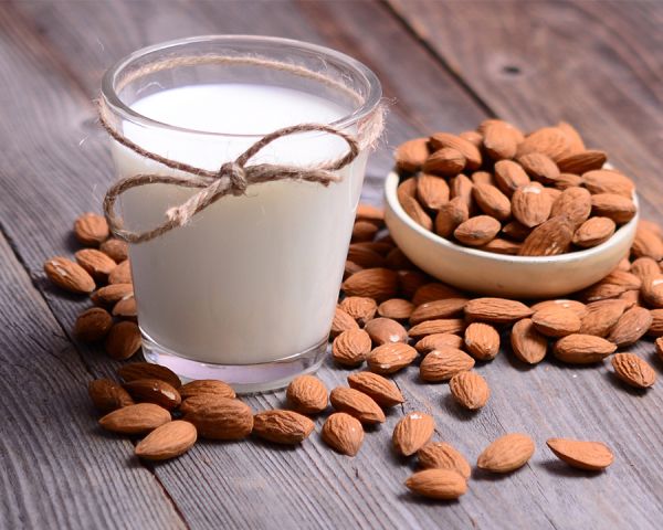 Homemade Organic Almond Milk